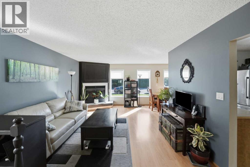 Listing photo – 113 Rupert Crescent, Red Deer