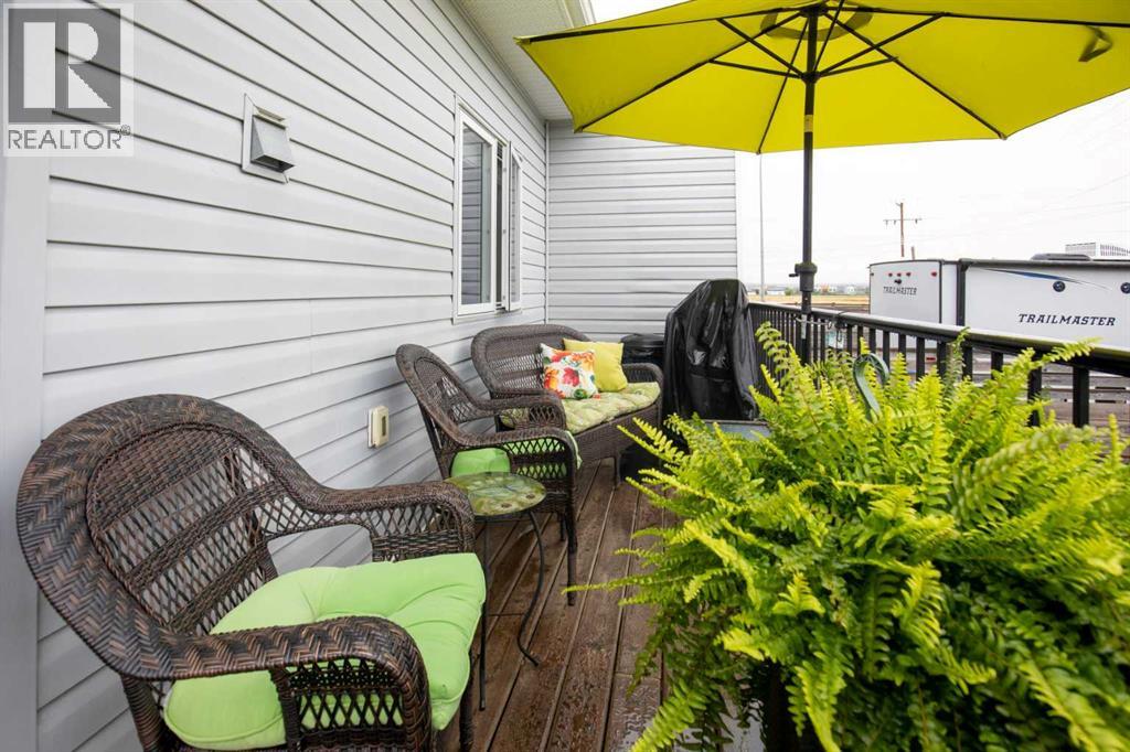 5697 45 Avenue - 12
