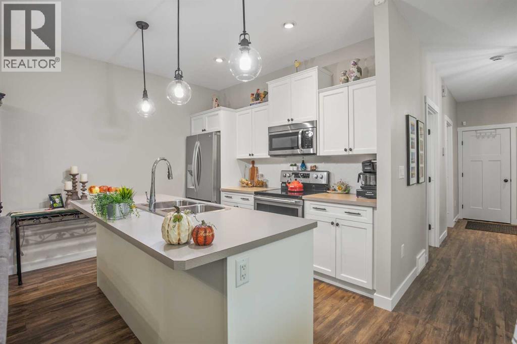 Listing photo – 5697 45 Avenue, Lacombe