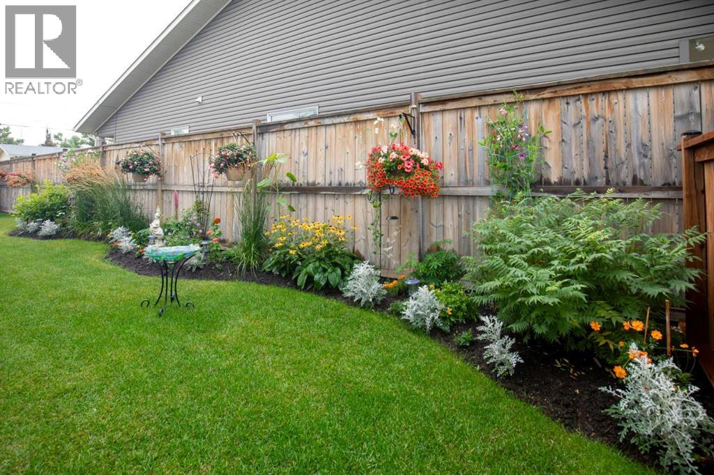 Listing photo – 5697 45 Avenue, Lacombe