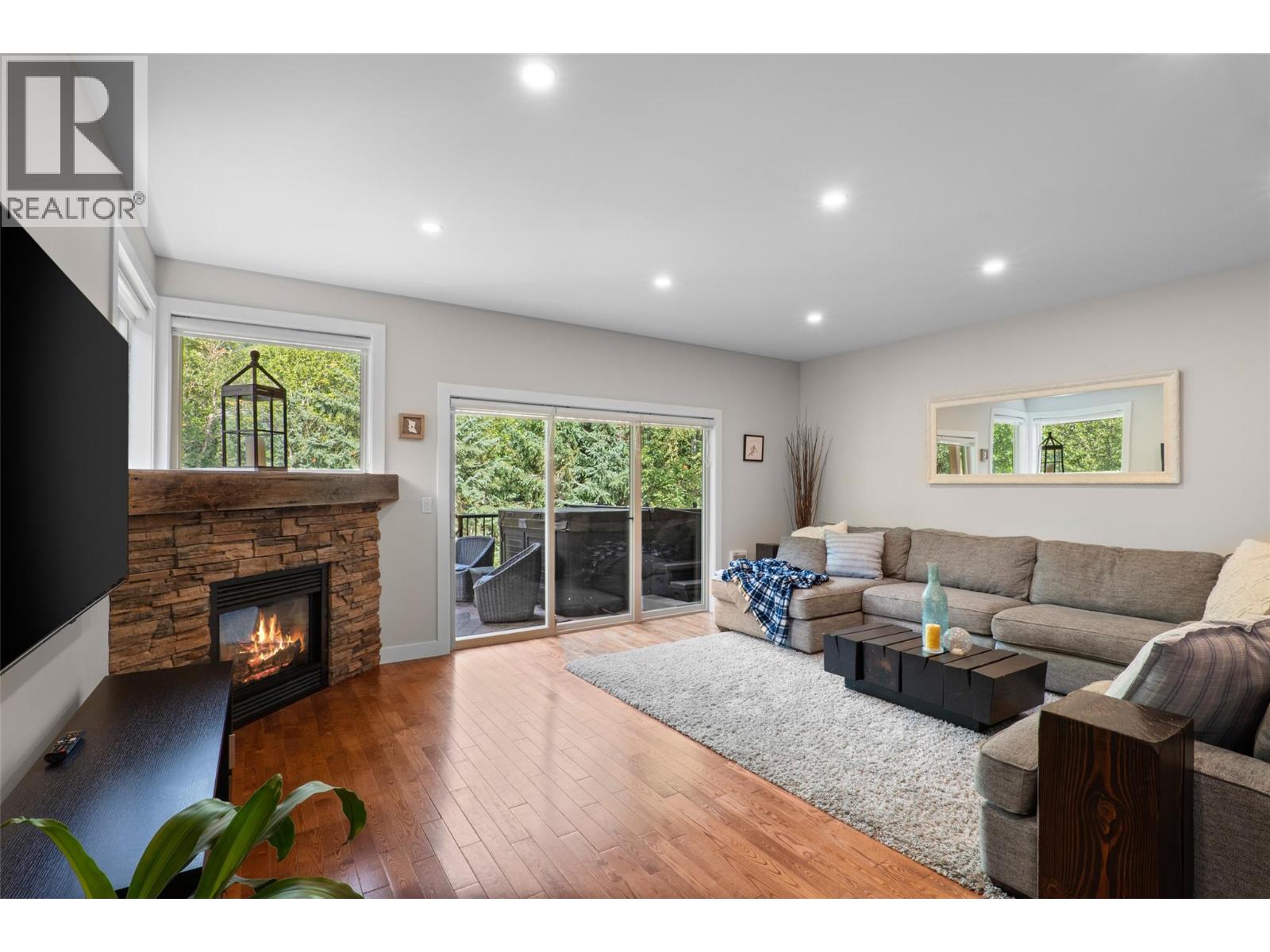 1324 BURFIELD Drive - Image 17