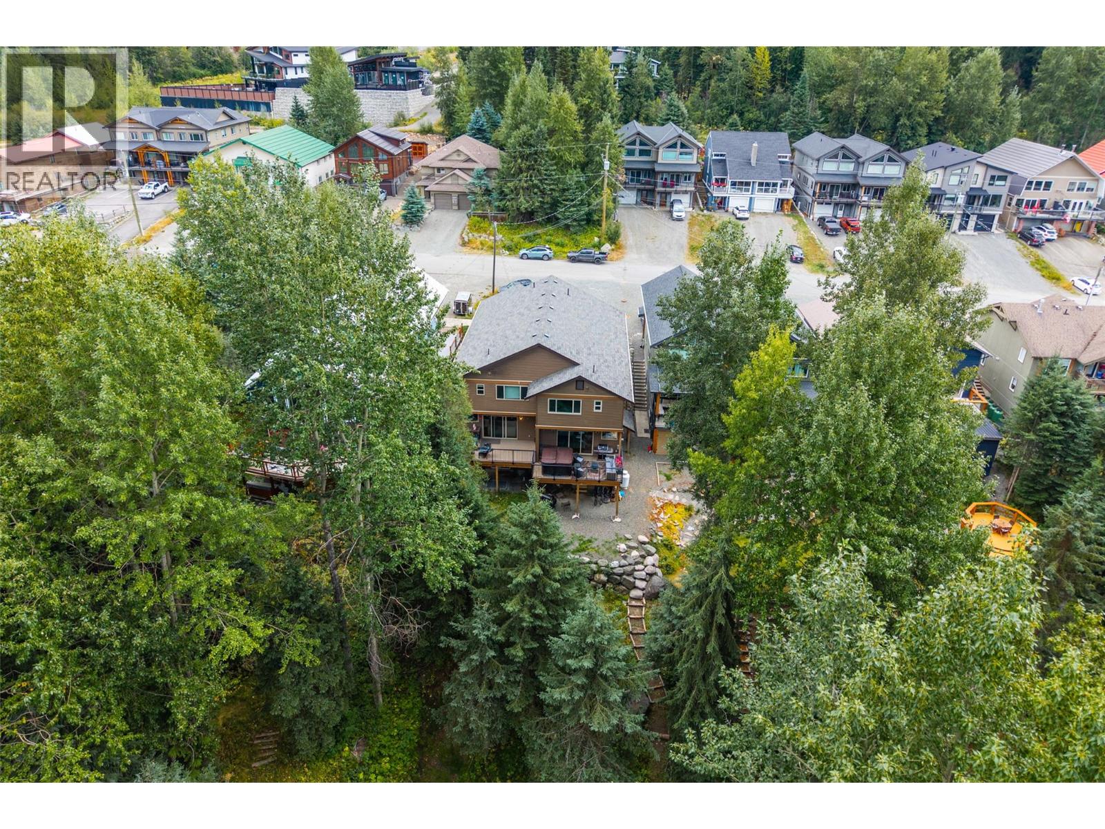1324 BURFIELD Drive - 52