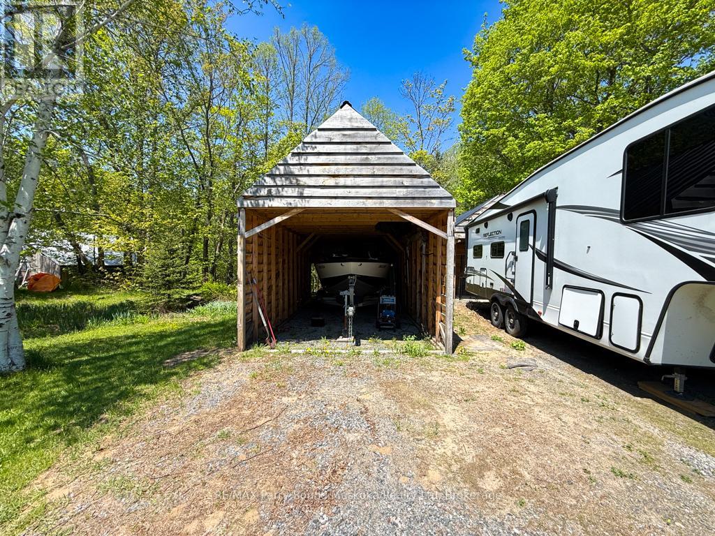 690 HURDVILLE ROAD - Image 33