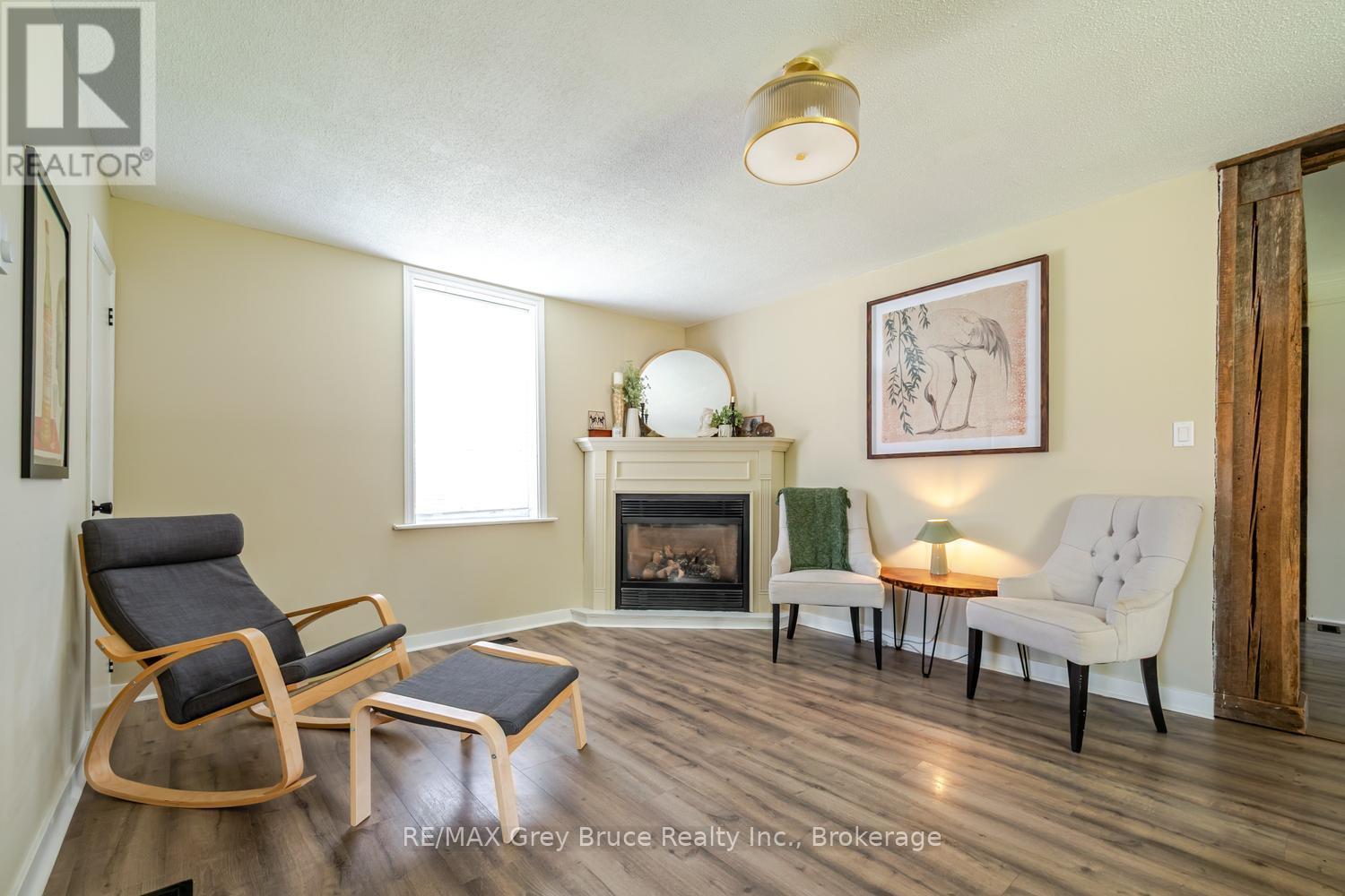 105 MAIN STREET - 23