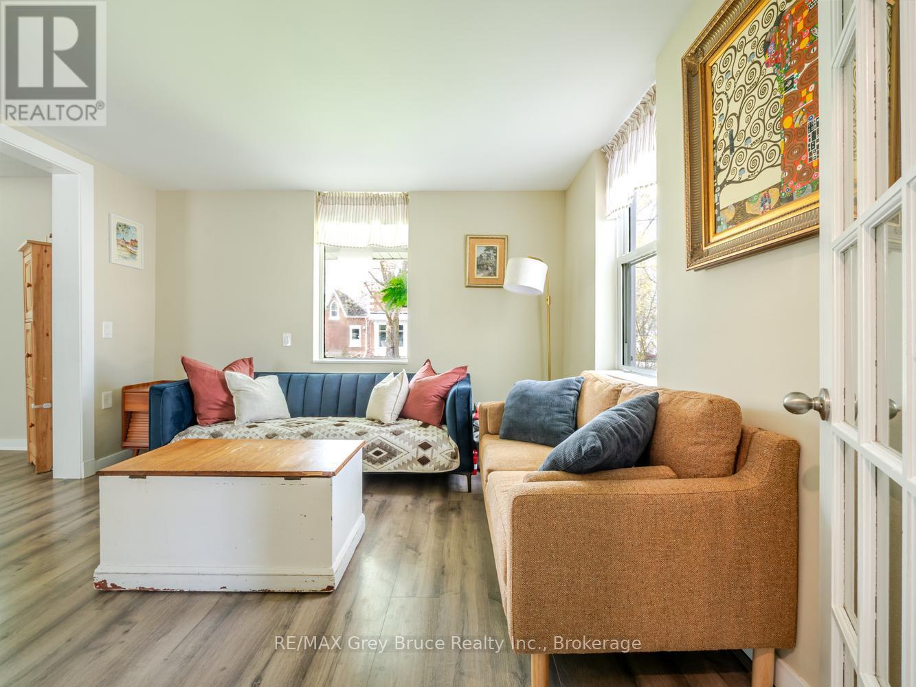 105 MAIN STREET - Image 30