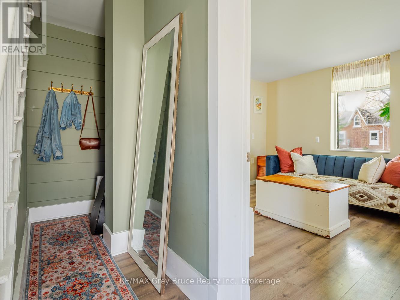 105 MAIN STREET - Image 31
