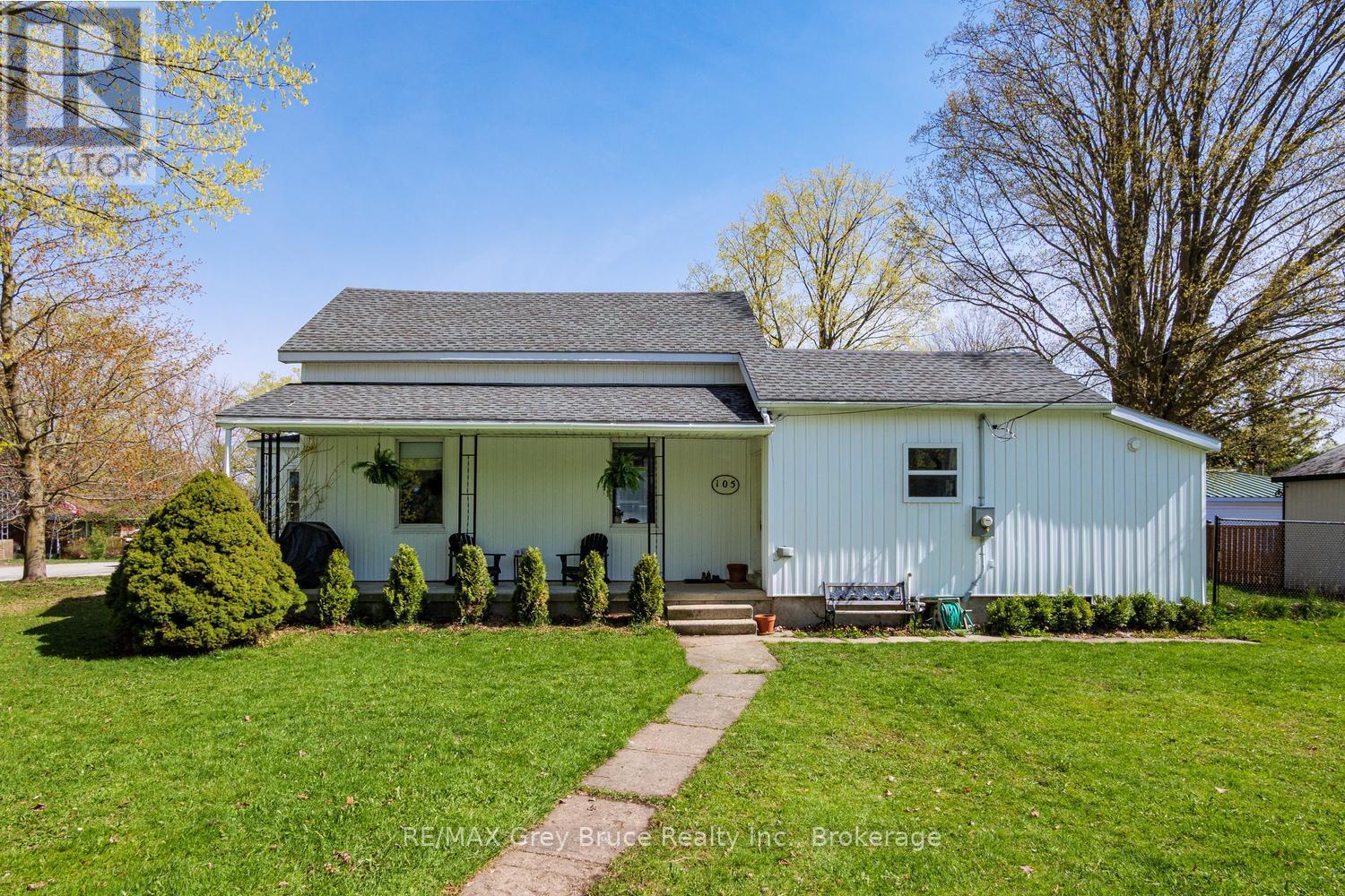 105 MAIN STREET - 5