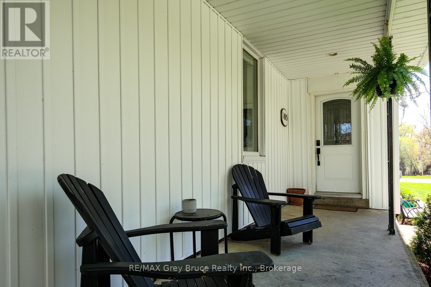 105 MAIN STREET - 8