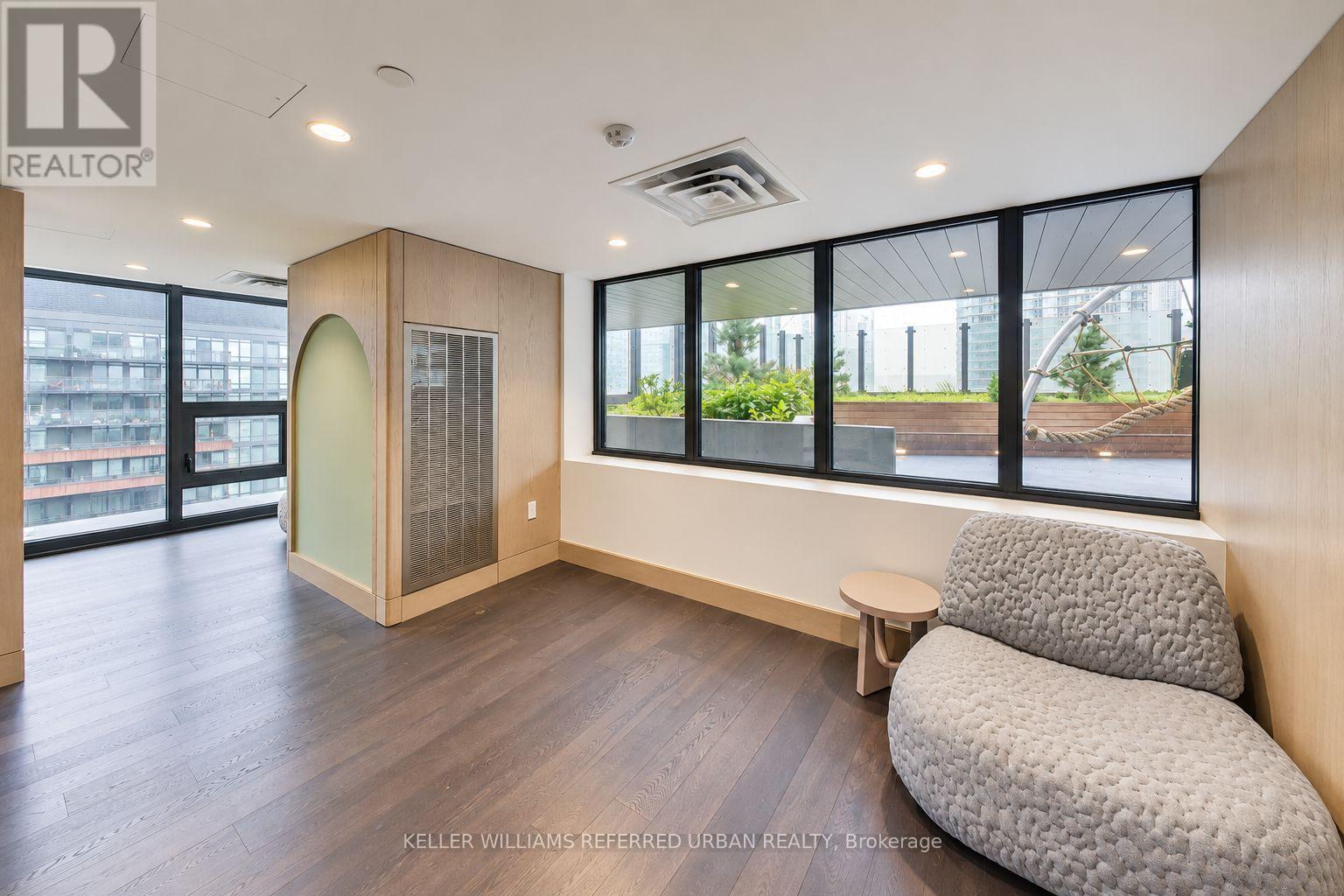 #530 3 CONCORD CITYPLACE WAY - 35