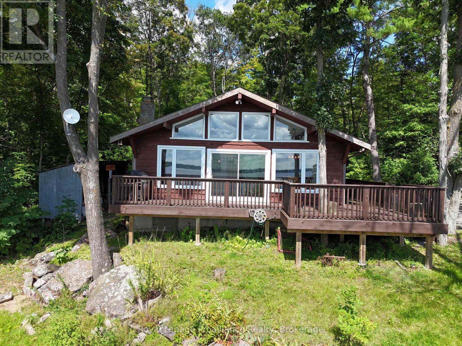 214 LAKEVIEW LANE - 2