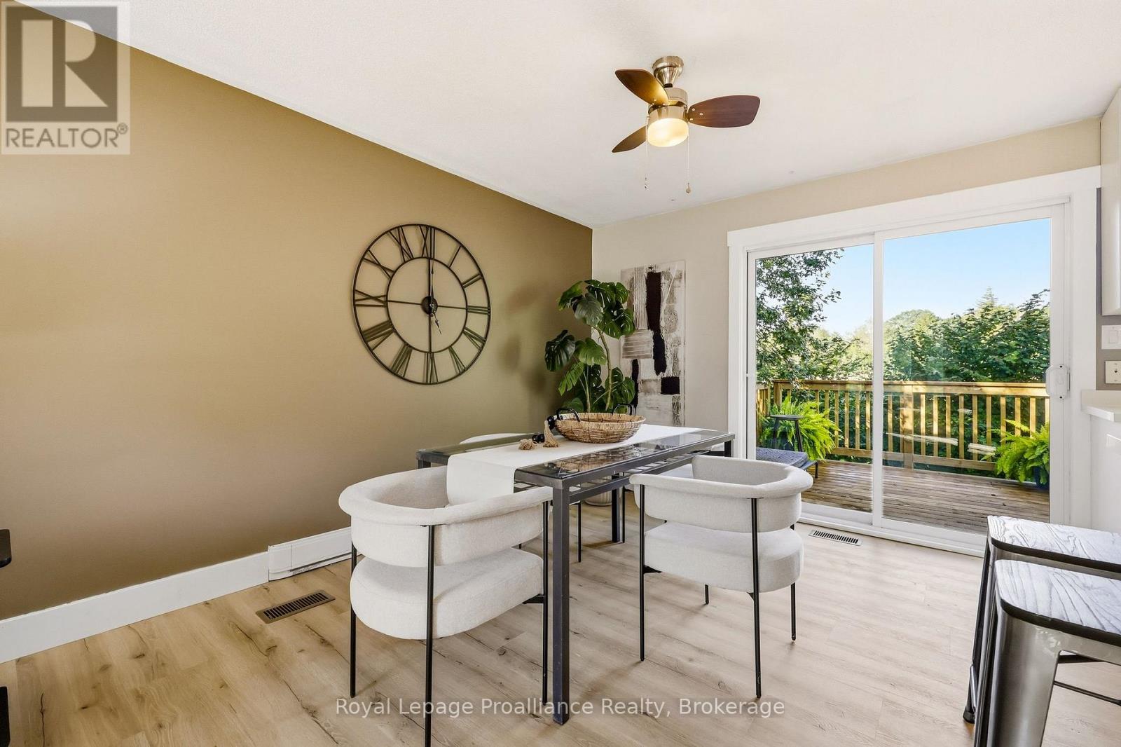 464 BRIMLEY ROAD S - Image 17
