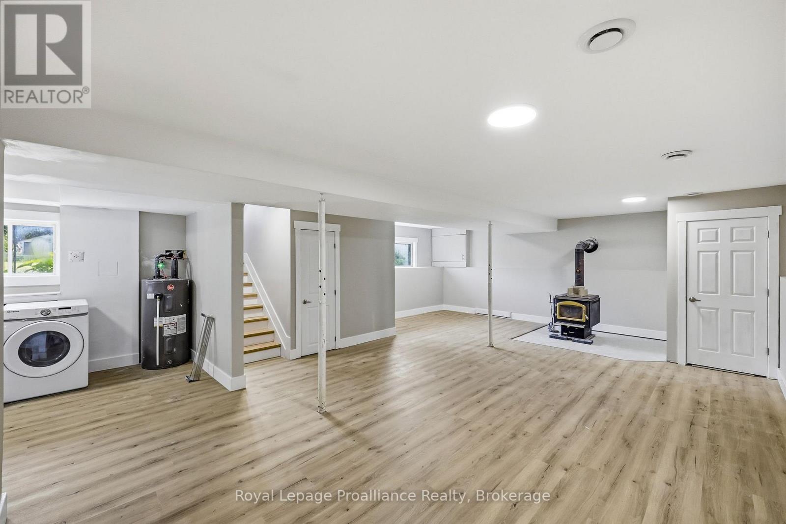 464 BRIMLEY ROAD S - Image 31
