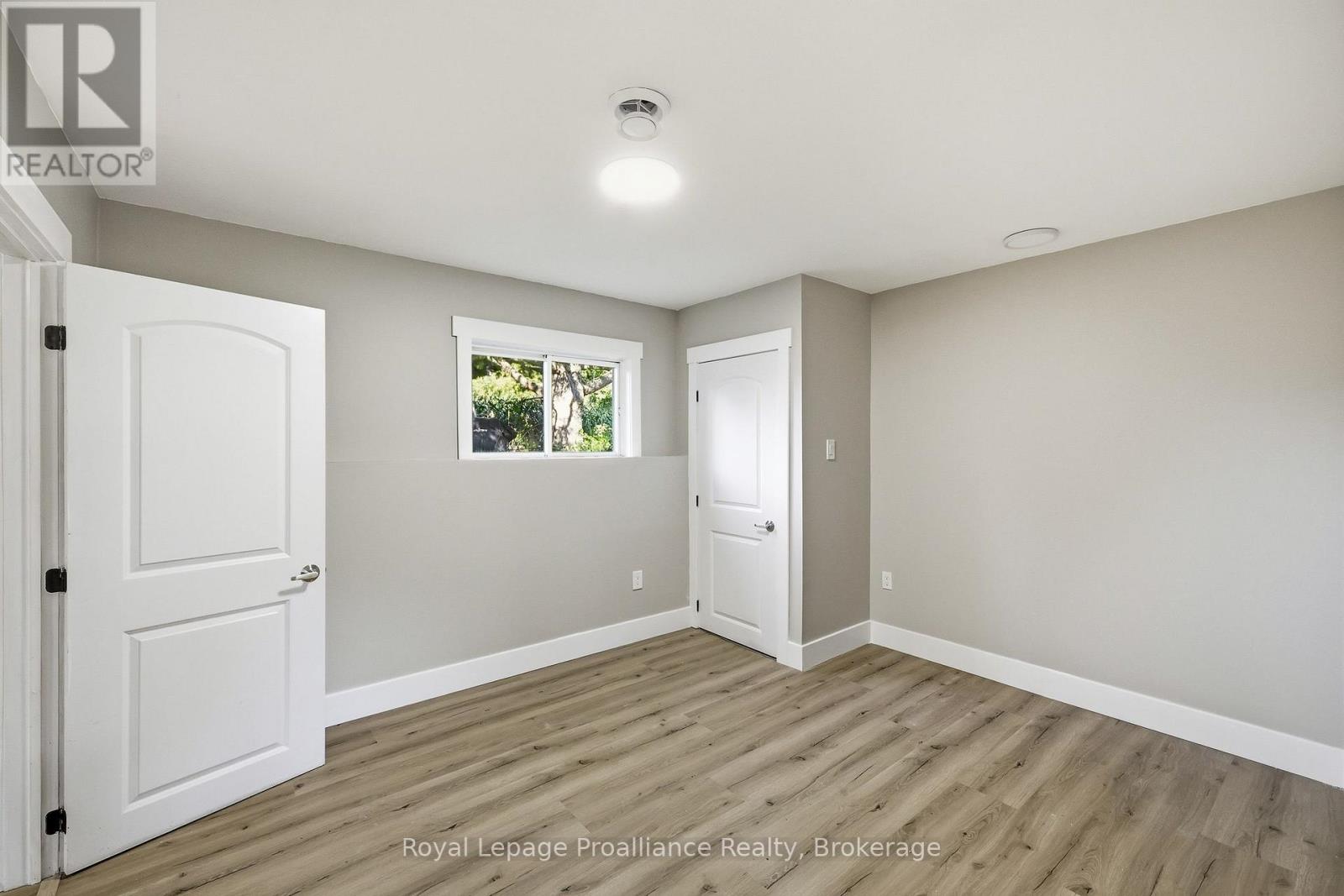464 BRIMLEY ROAD S - Image 34