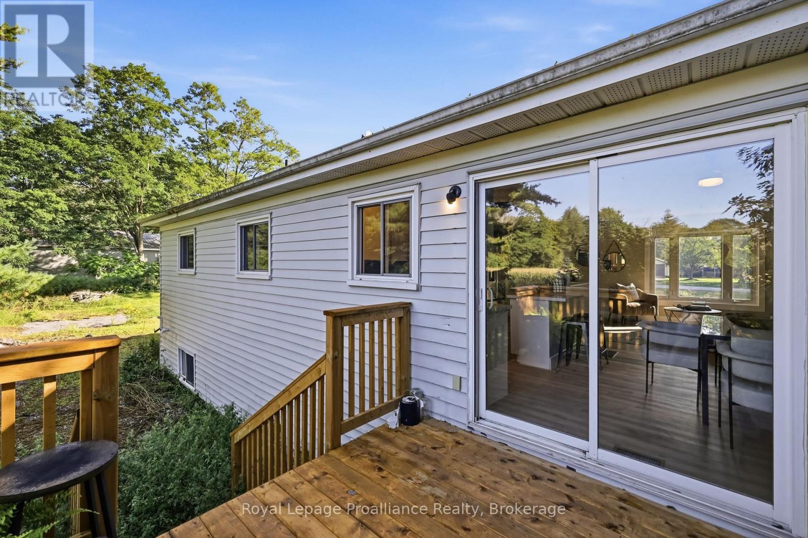 464 BRIMLEY ROAD S - Image 37