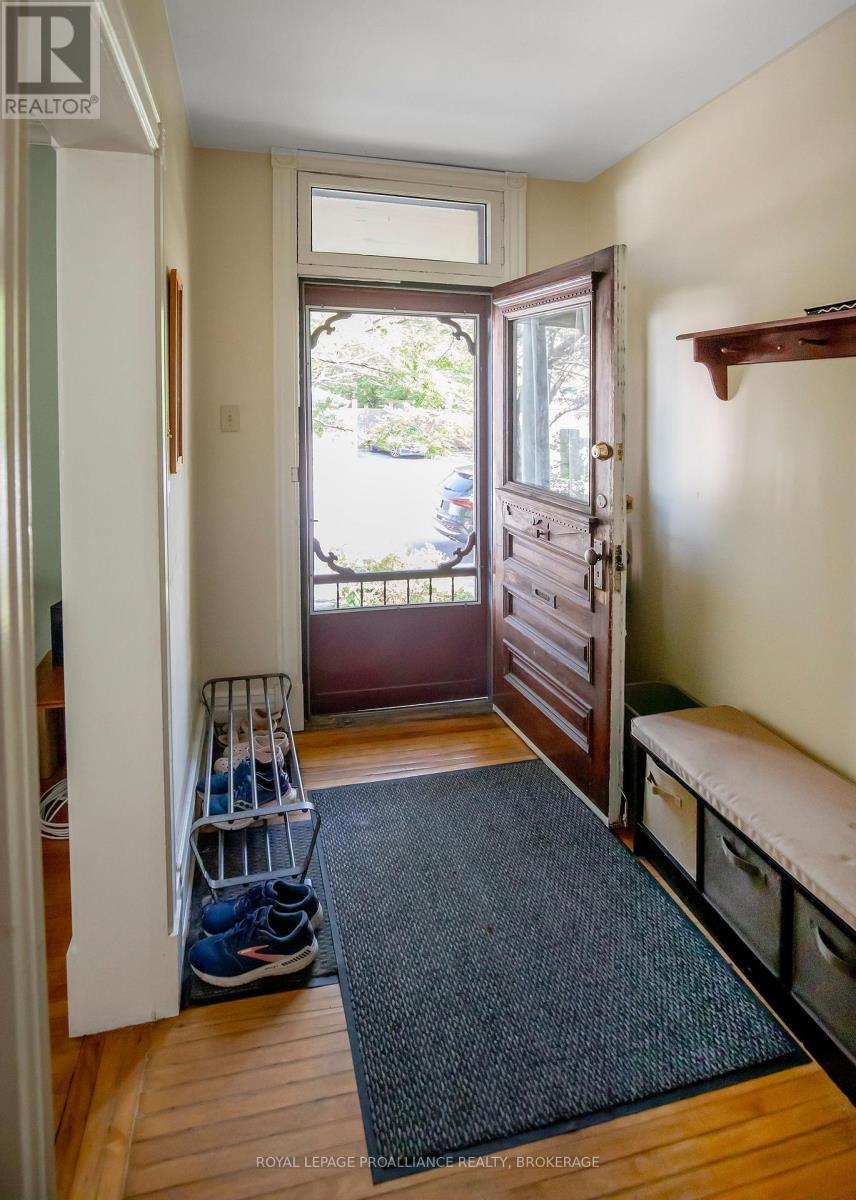38 YORK STREET - 2