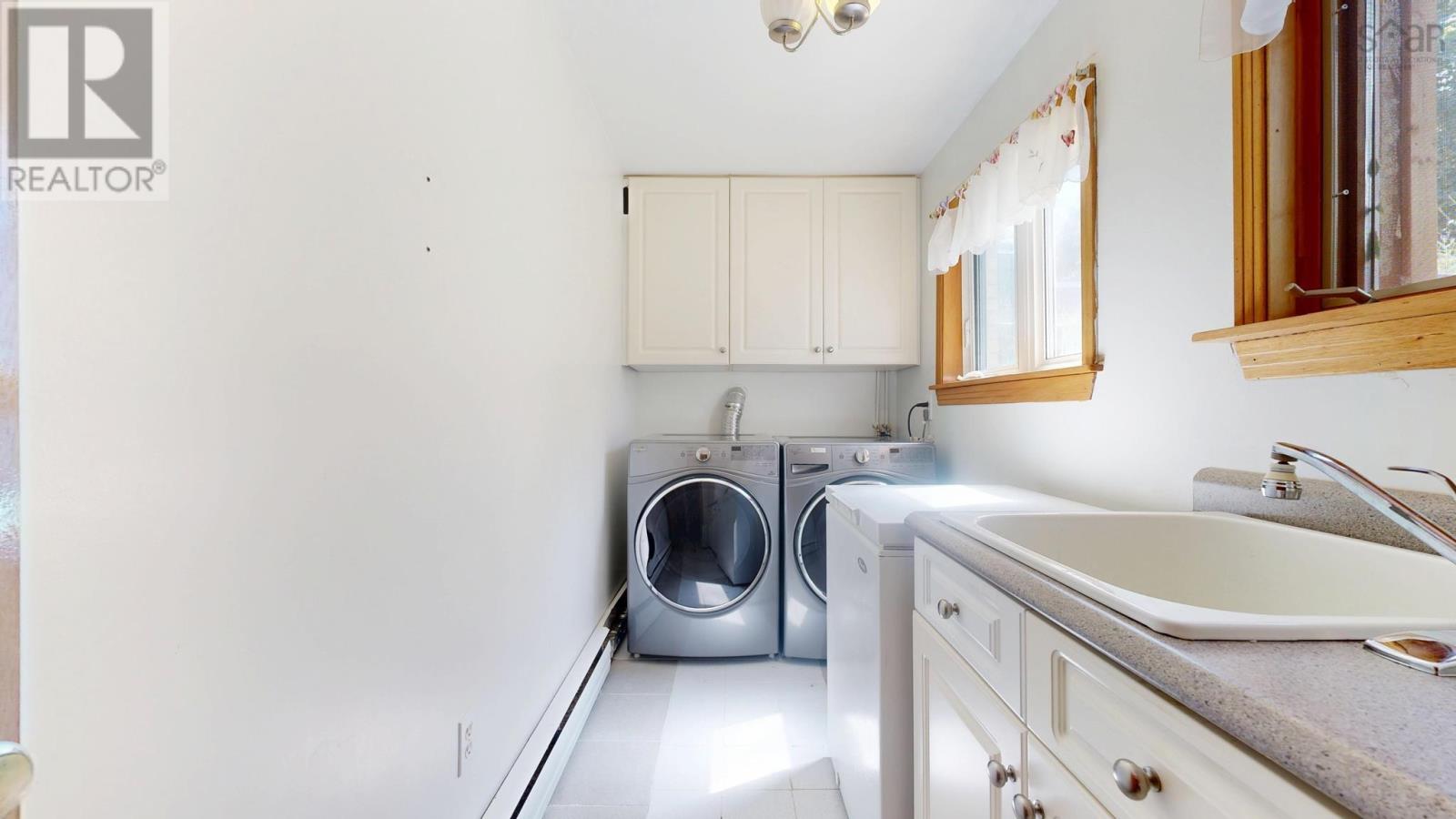 24 Deepwood Crescent - 33