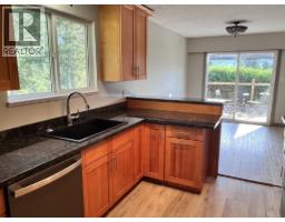 476 Thompson Road, Quesnel, BC V2J5B5 Photo 11