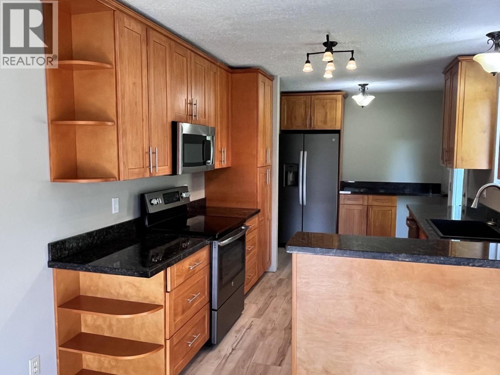 476 THOMPSON ROAD - Image 10