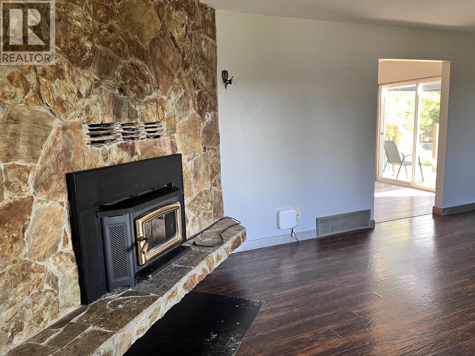 476 THOMPSON ROAD - Image 6