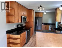 Laundry room - 476 Thompson Road, Quesnel, BC V2J5B5 Photo 10