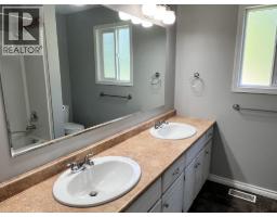476 Thompson Road, Quesnel, BC V2J5B5 Photo 17