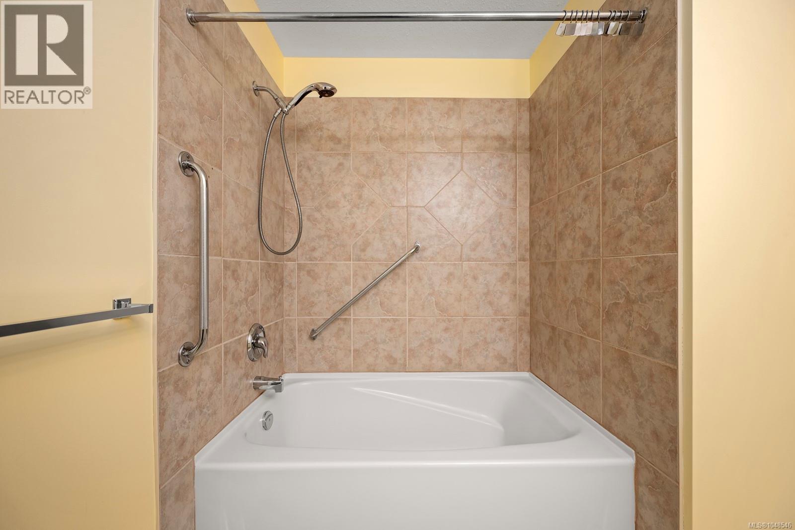 #27 1755 Willemar Ave - 28