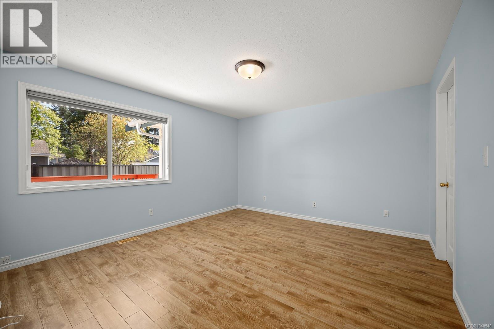 #27 1755 Willemar Ave - 29