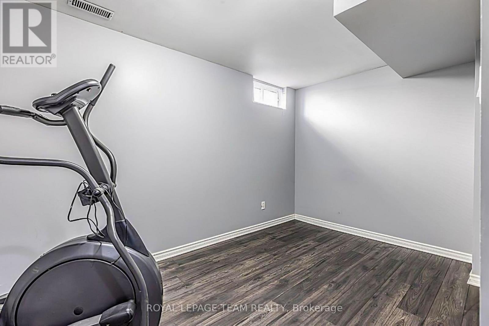 124 KENNEVALE DRIVE - Image 26