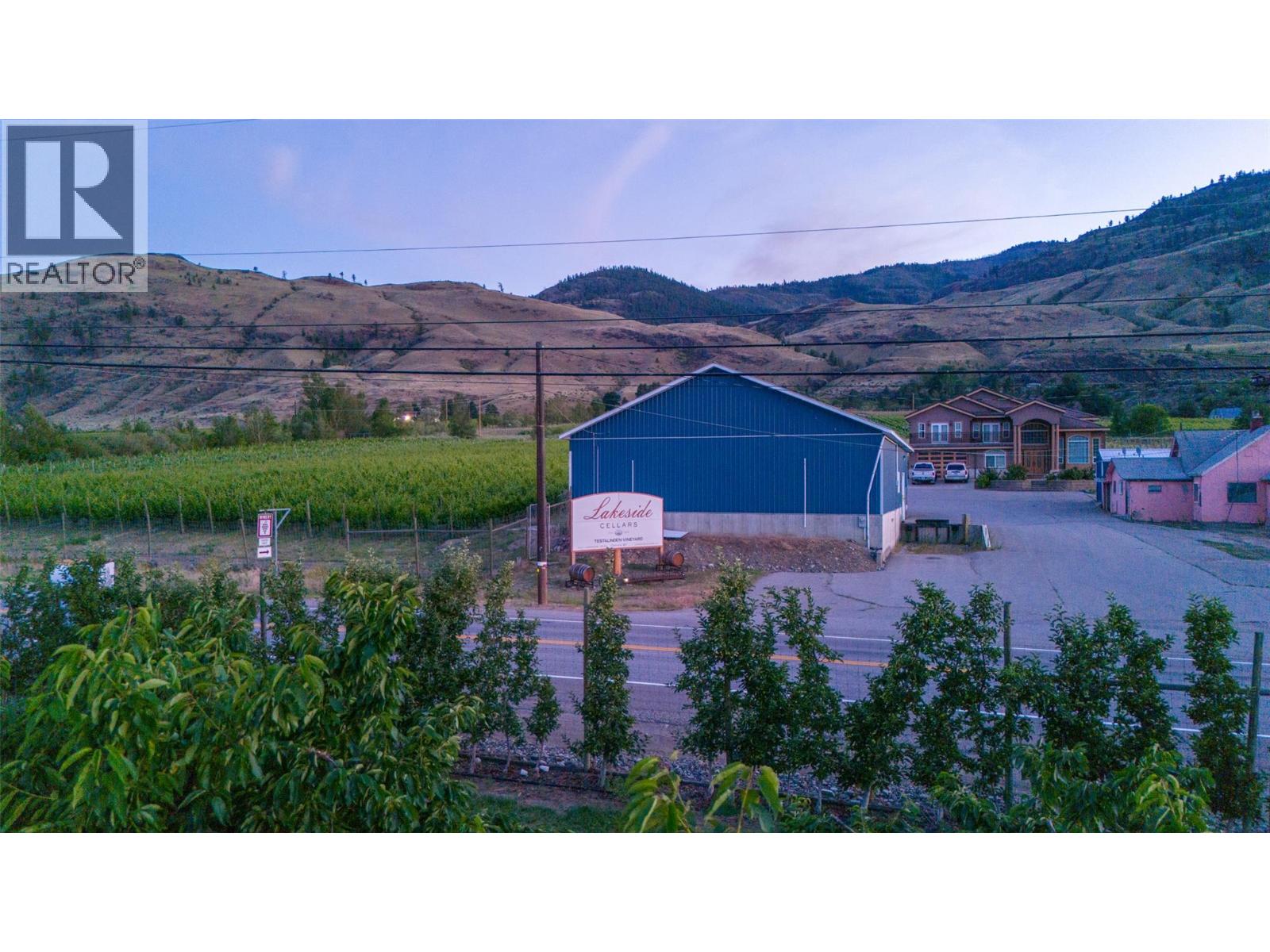 4564 Highway 97, Oliver