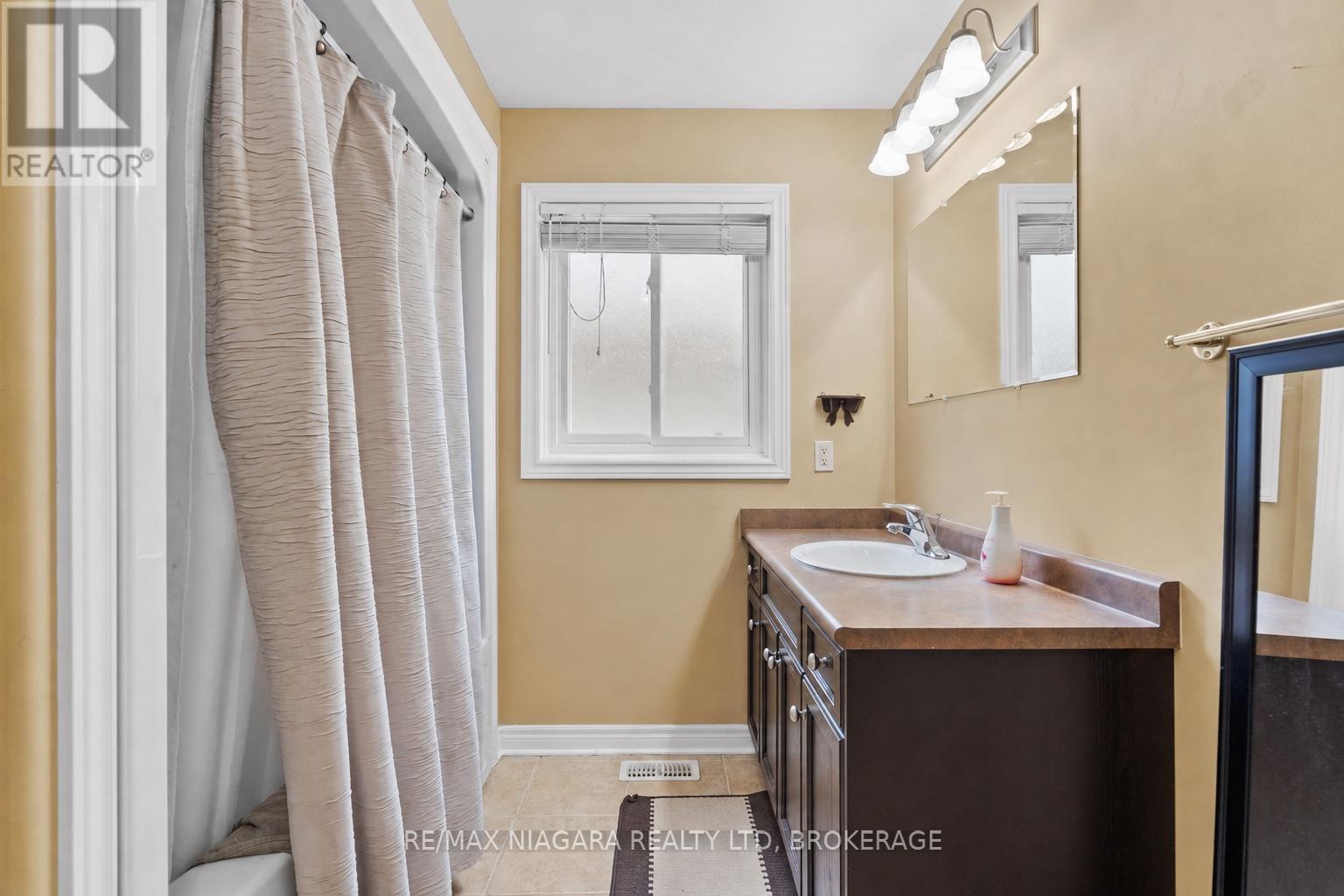 230 WELLBROOK AVENUE - 15