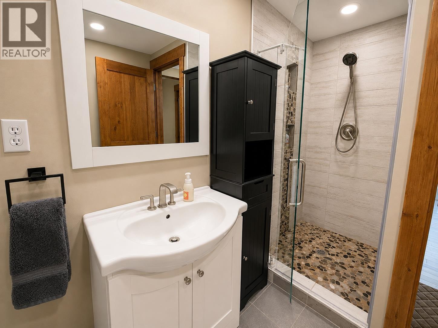 3981 Eagle Bay Road - Image 12