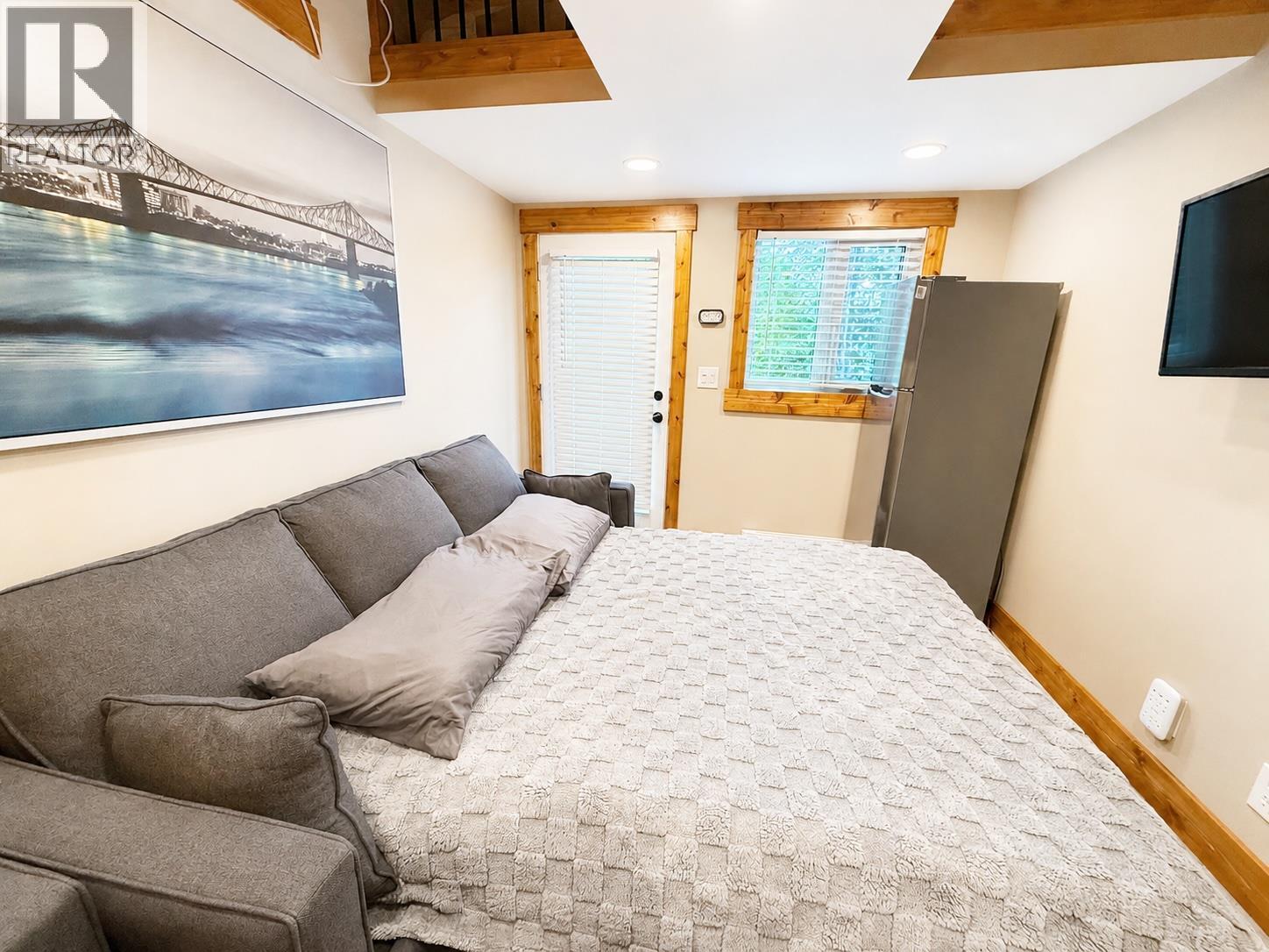 3981 Eagle Bay Road - Image 23