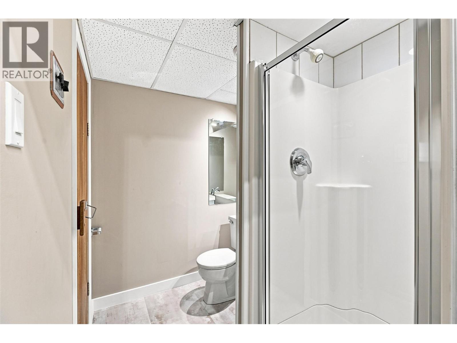 2176 Merritt Avenue - Image 52
