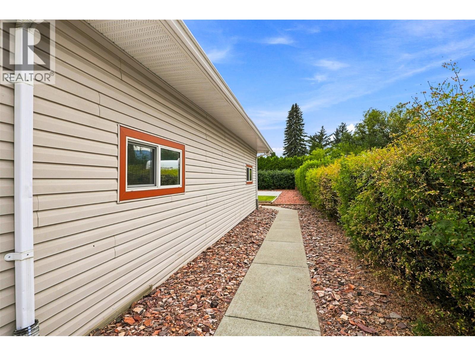 2176 Merritt Avenue - Image 65