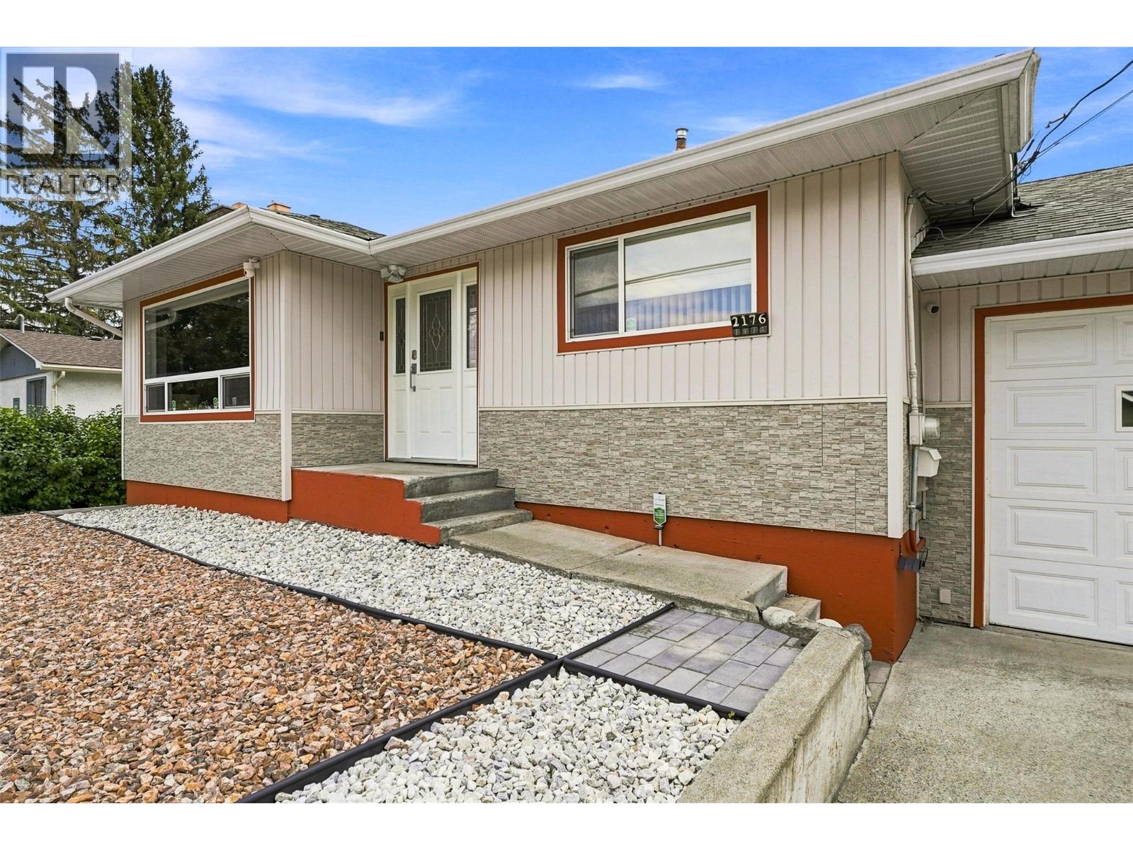 2176 Merritt Avenue - 7