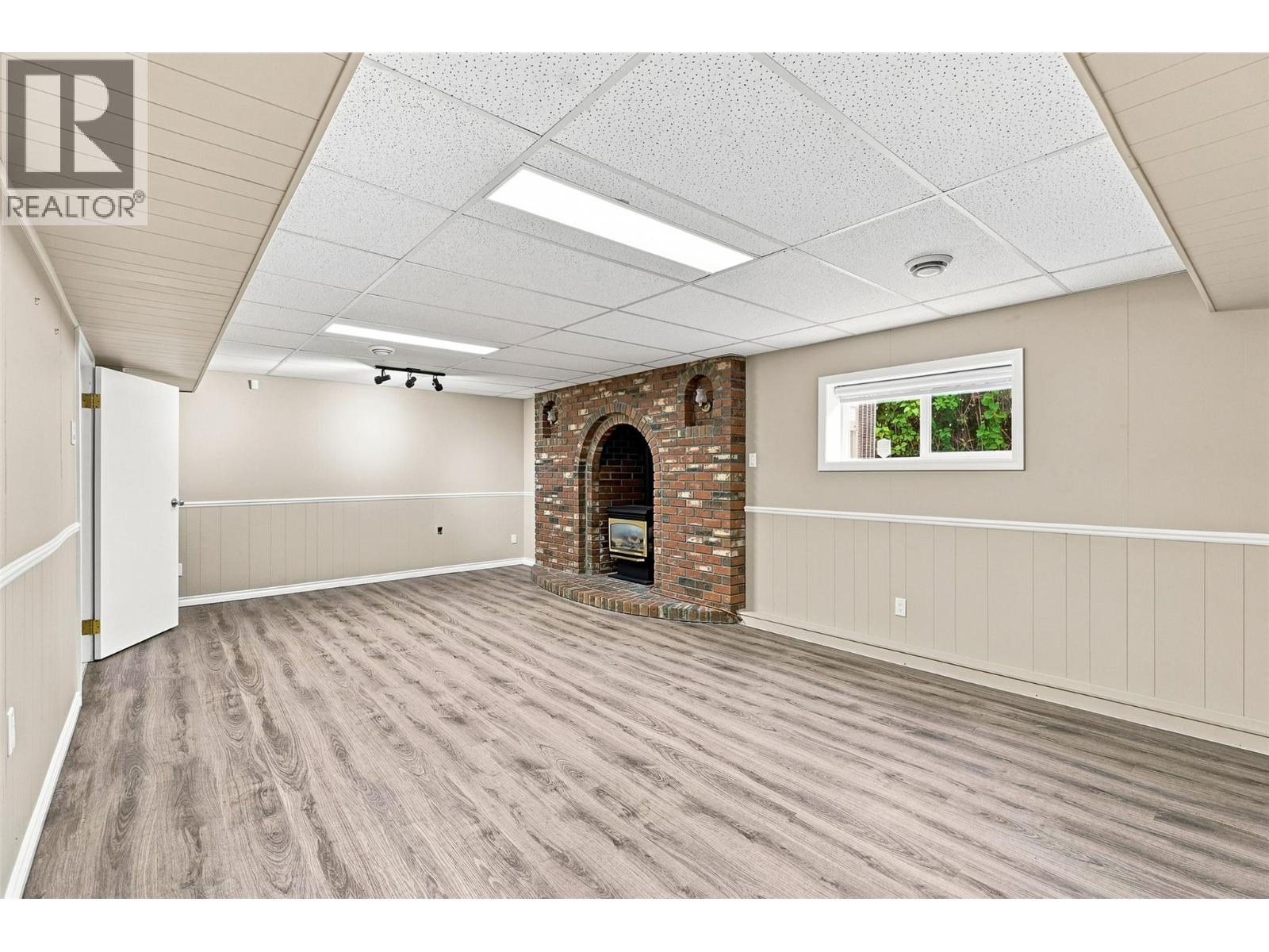 2176 Merritt Avenue - 46