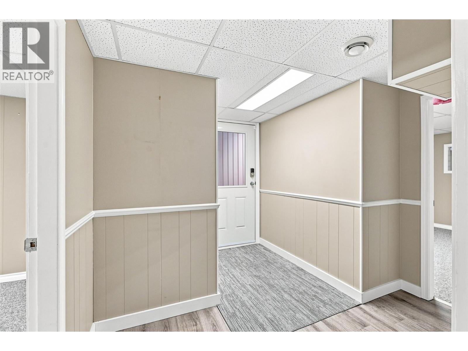 2176 Merritt Avenue - 47
