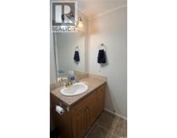 222 Willow Park Green, Estevan, SK S4A2R7 Photo 18