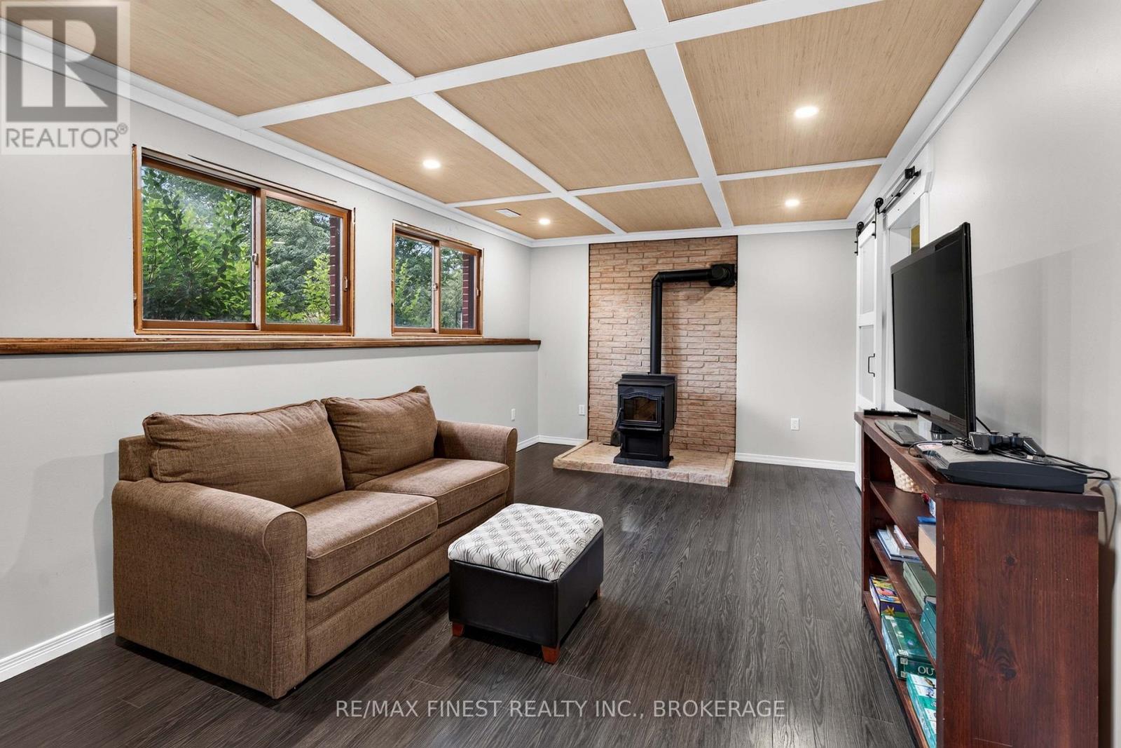 2359 KEELEY ROAD - Image 22
