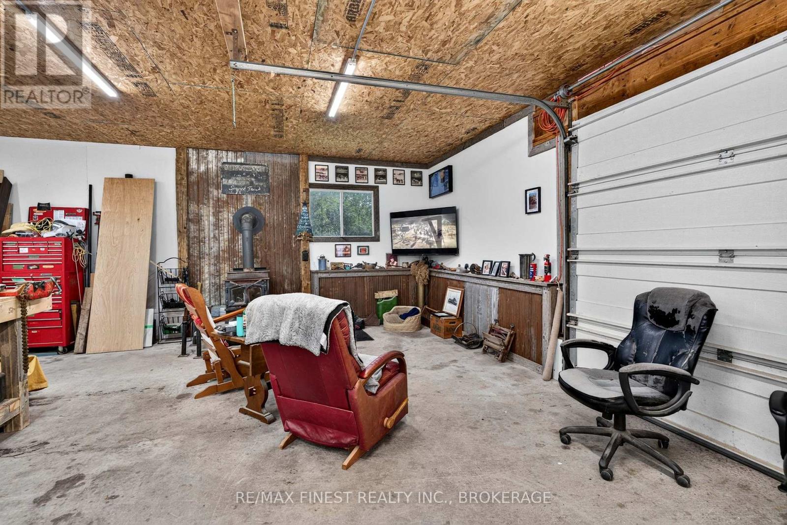 2359 KEELEY ROAD - Image 30