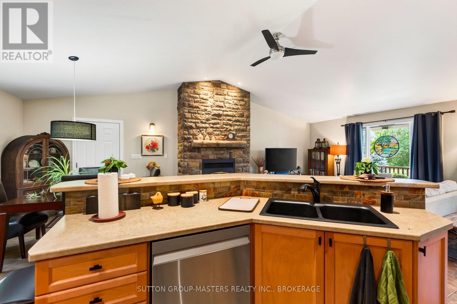 4126 HIDEAWAY LANE - 11