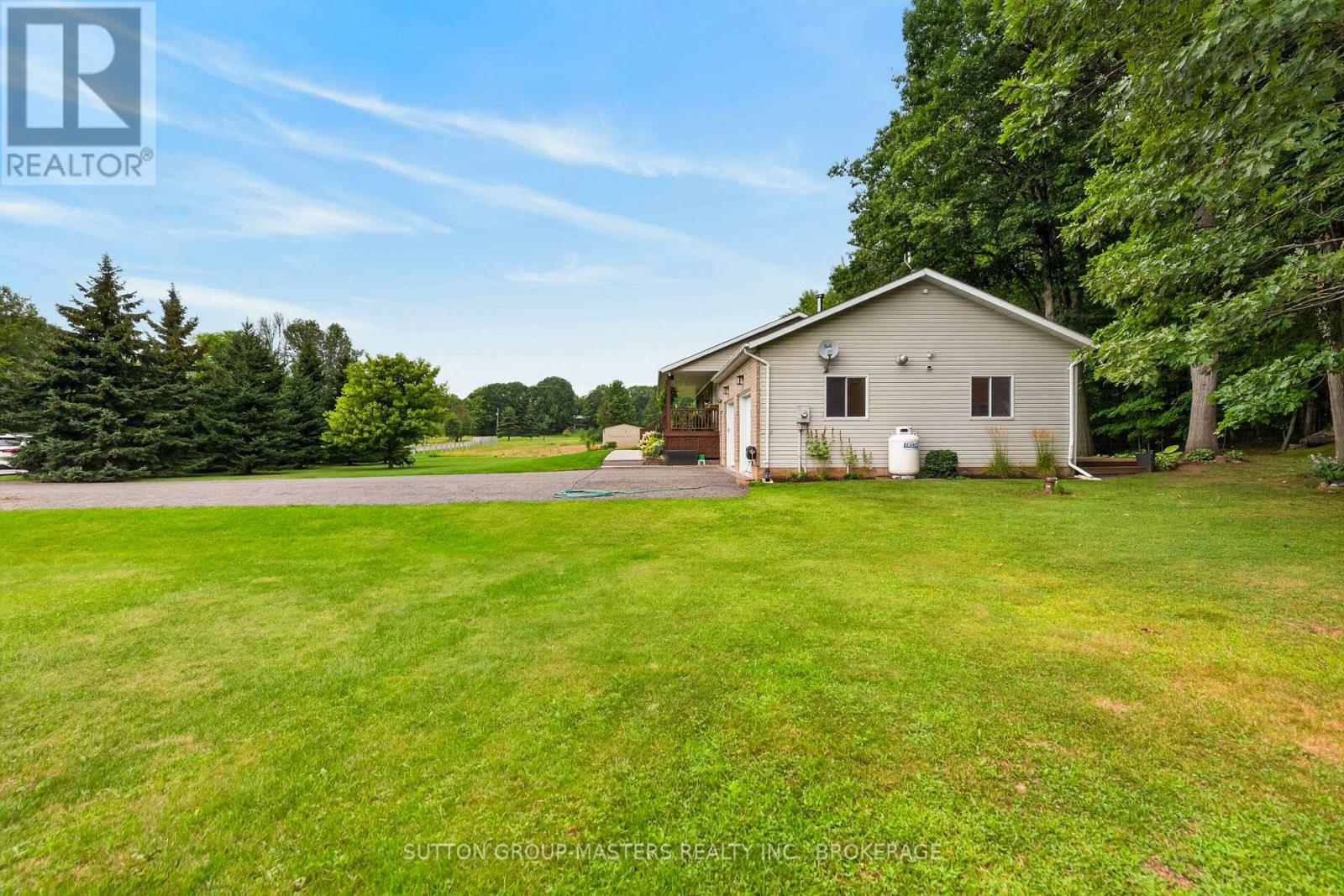 4126 HIDEAWAY LANE - Image 36