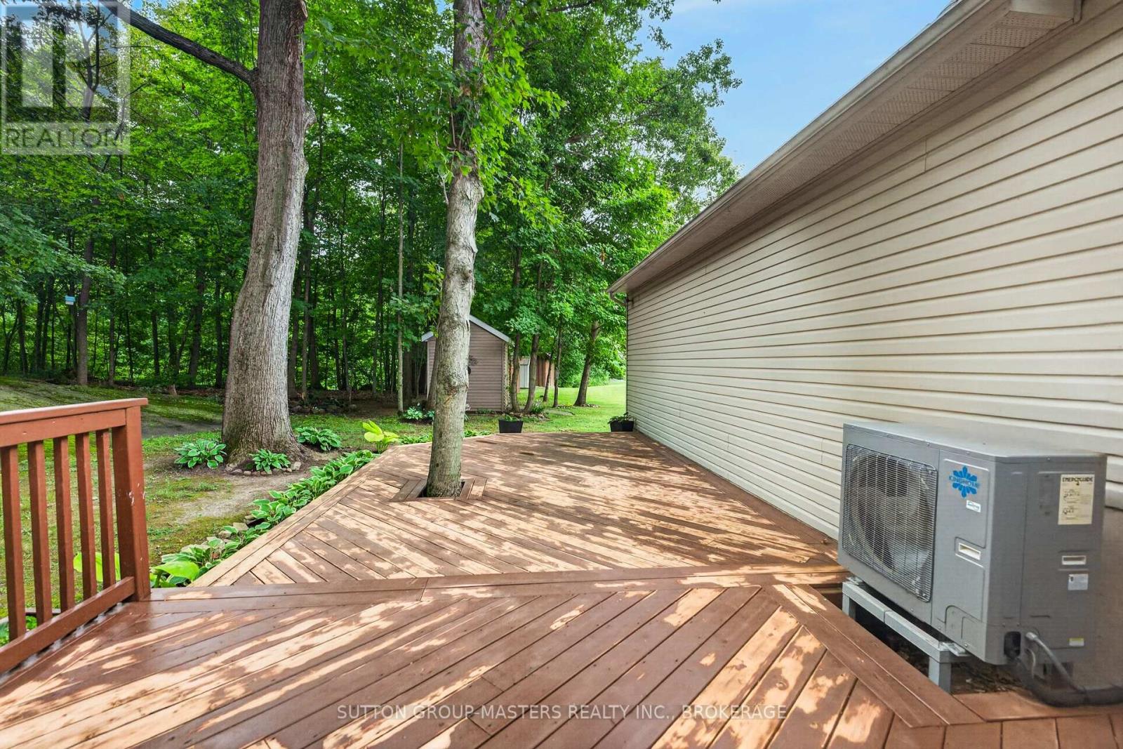 4126 HIDEAWAY LANE - Image 32