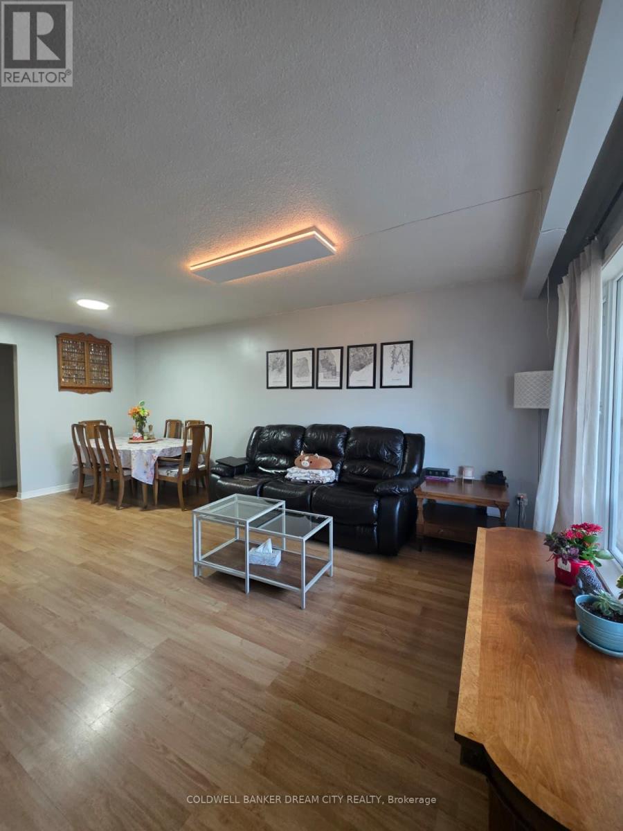 120 HAHN AVENUE — photo 3