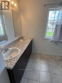 39 BRENNAN CRESCENT - 17