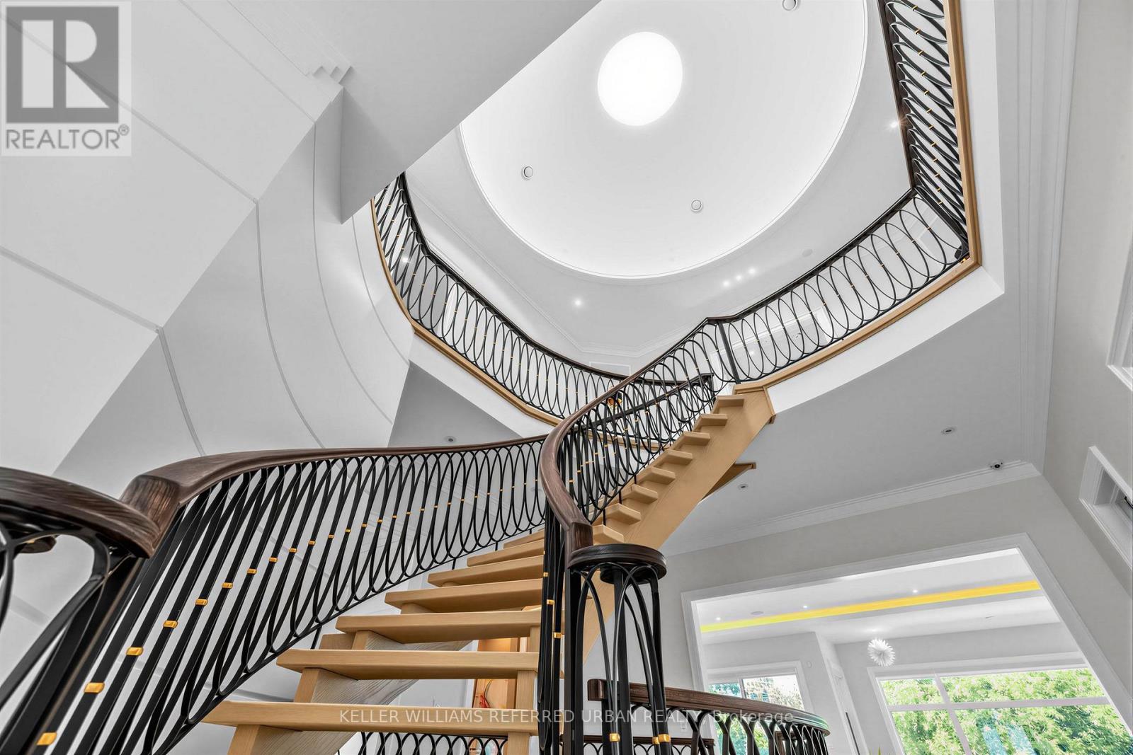 130 UPPER CANADA DRIVE - Image 20