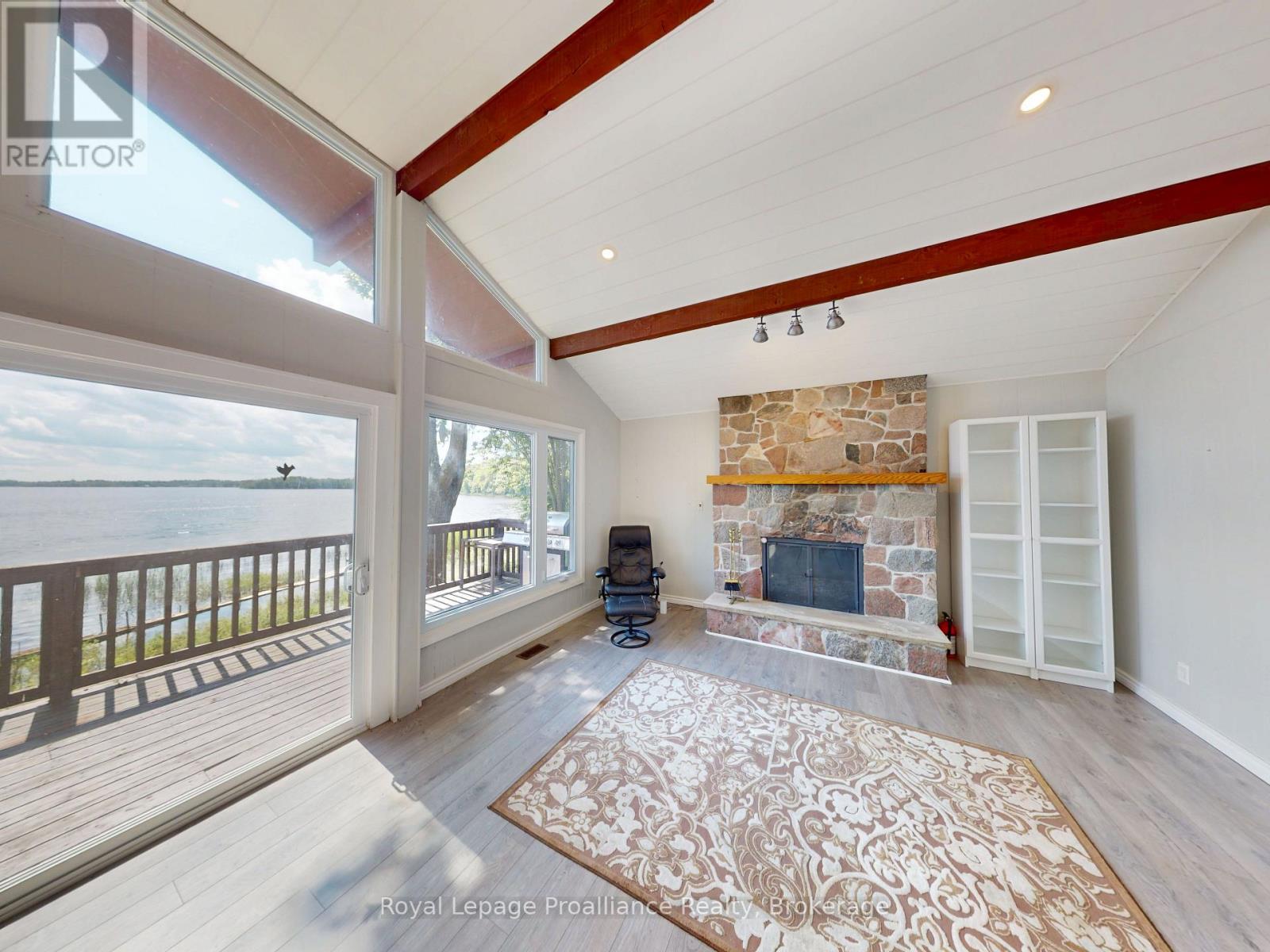 214 LAKEVIEW LANE - 14