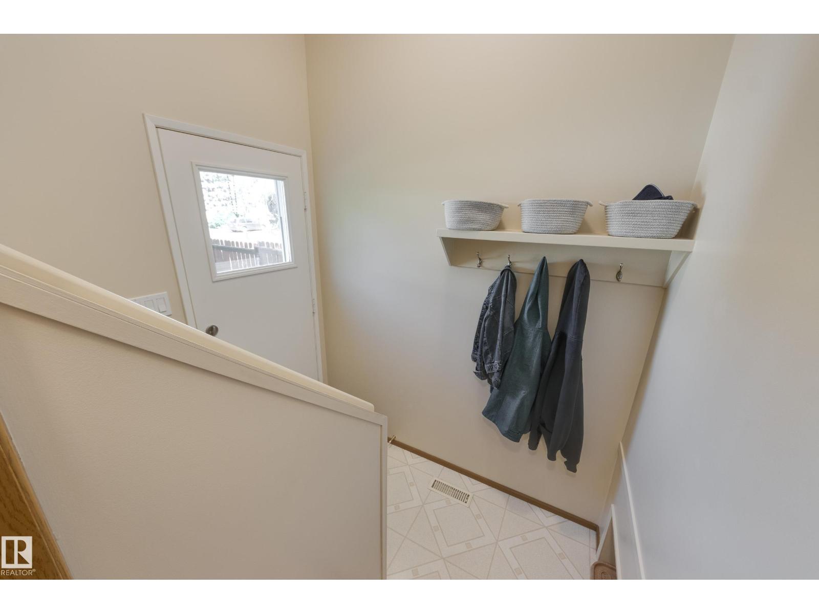 4904 11 AV NW - 17
