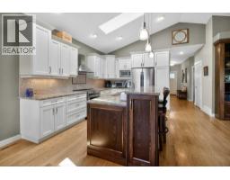 3pc Bathroom - 509 Sunridge Crescent W, Lethbridge, AB T1J0T1 Photo 12