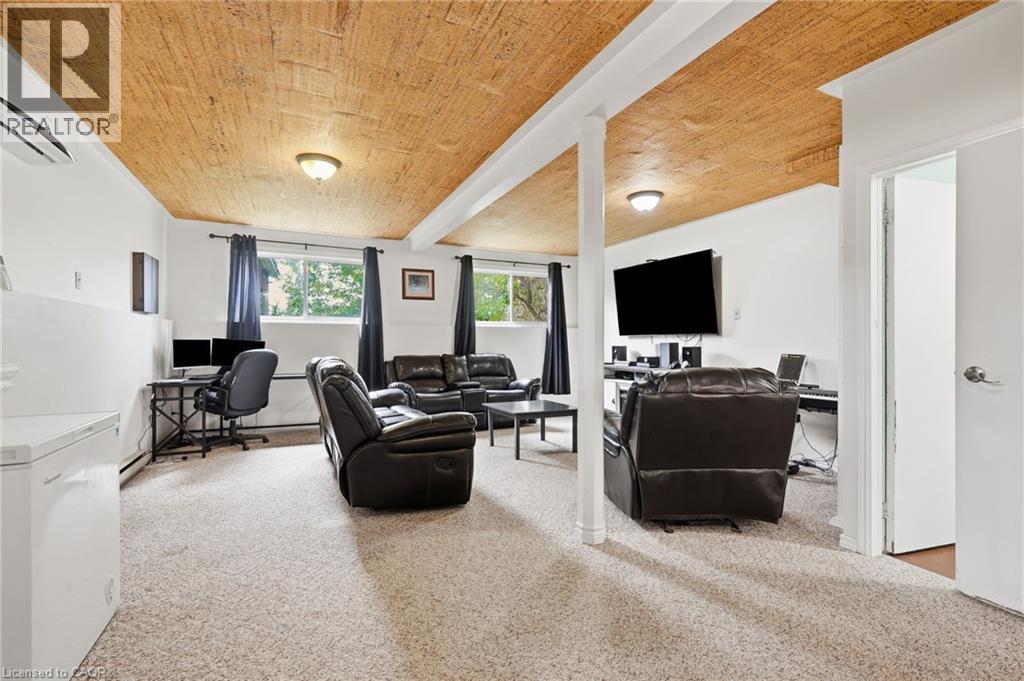 73 AQUADOR Drive - 27